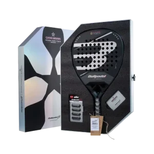 raquette-bullpadel-vertex-05-tf-2025-vue-pack.webp RAQUETTE DE PADEL BULLPADEL VERTEX 05 TOUR FINAL 2025
